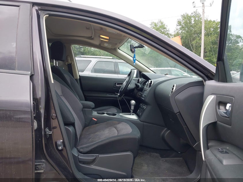 2013 Nissan Rogue VIN JN8AS5MV3DW607728 IAAI salvage auction — NORMAL WEAR, Original (New Hampshire), sold $300 on 2026-07-15 (photo 5)