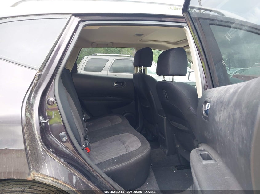 2013 Nissan Rogue VIN JN8AS5MV3DW607728 IAAI salvage auction — NORMAL WEAR, Original (New Hampshire), sold $300 on 2026-07-15 (photo 8)