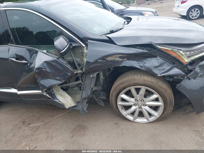 2019 Acura Rdx VIN 5J8TC2H39KL035928 IAAI salvage auction — SIDE, Salvage (Massachusetts), sold $4,900 on 2026-07-18 (photo 6)