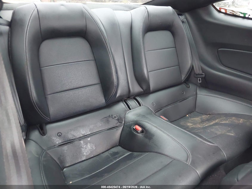 2022 Ford Mustang VIN 1FA6P8CFXN5138942 IAAI salvage auction — WATER/FLOOD, Salvage Title, sold $10,550 on 2026-08-22 (photo 8)