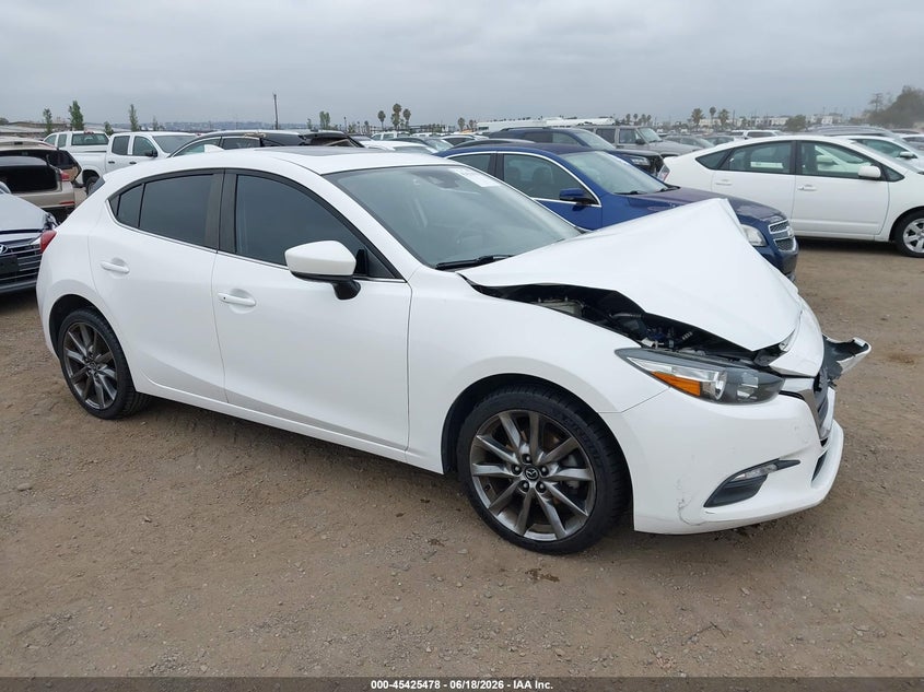 2018 Mazda 3 VIN 3MZBN1L32JM274673 IAAI salvage auction — LEFT FRONT, Salvage Title, sold $2,200 on 2026-09-27 (photo 1)