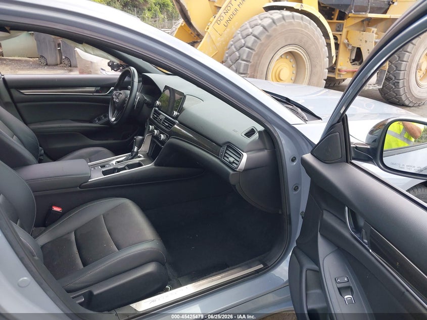 2022 Honda Accord VIN 1HGCV1F3XNA032477 IAAI salvage auction — LEFT SIDE, Salvage (North Carolina), sold $11,275 on 2026-07-30 (photo 5)
