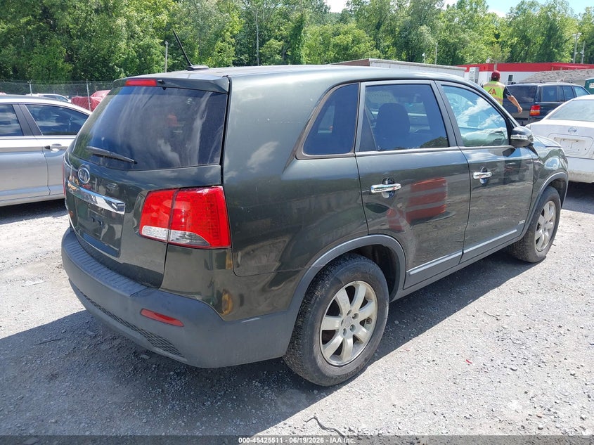 2012 Kia Sorento VIN 5XYKTCA68CG265848 IAAI salvage auction — NORMAL WEAR, Clear (Virginia), sold $650 on 2026-07-14 (photo 4)