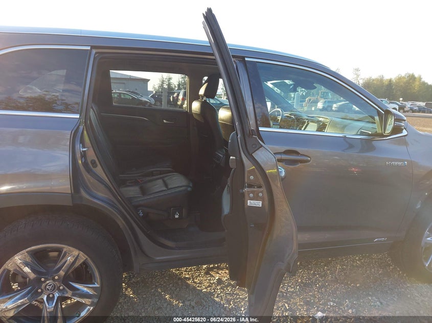 2019 Toyota Highlander VIN 5TDDGRFH2KS055032 IAAI salvage auction — FRONT END, Bill Of Sale (Washington), sold $6,400 on 2026-07-08 (photo 8)