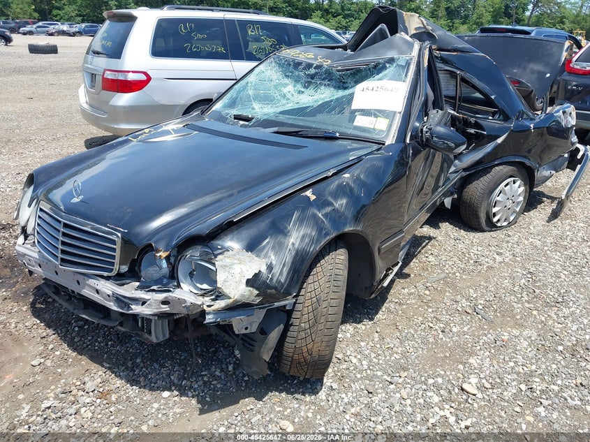 2001 Mercedes-benz E-class VIN WDBJF82J01X053554 IAAI salvage auction — FRONT & REAR, Mv-907A (New York), sold $425 on 2026-07-14 (photo 2)
