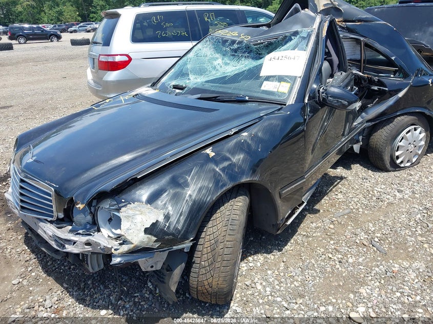 2001 Mercedes-benz E-class VIN WDBJF82J01X053554 IAAI salvage auction — FRONT & REAR, Mv-907A (New York), sold $425 on 2026-07-14 (photo 6)