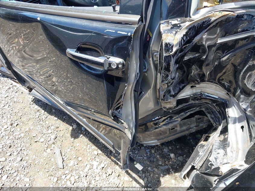 2001 Mercedes-benz E-class VIN WDBJF82J01X053554 IAAI salvage auction — FRONT & REAR, Mv-907A (New York), sold $425 on 2026-07-14 (photo 9)