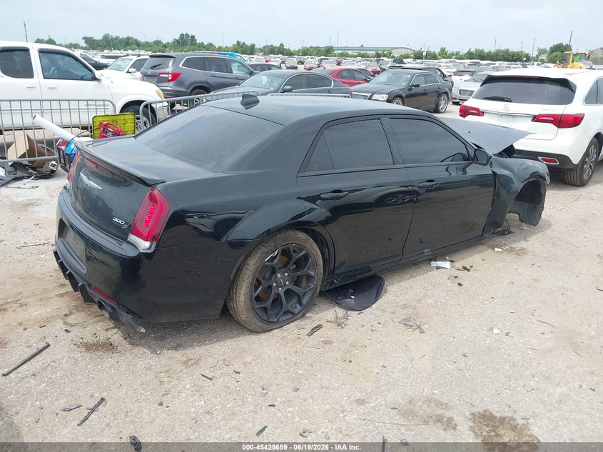 2019 Chrysler 300 VIN 2C3CCABT9KH603548 IAAI salvage auction — BIO HAZARD, Salvage Title, sold $1,325 on 2026-08-27 (photo 4)
