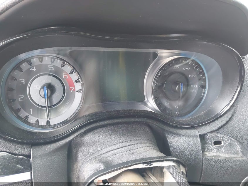 2019 Chrysler 300 VIN 2C3CCABT9KH603548 IAAI salvage auction — BIO HAZARD, Salvage Title, sold $1,325 on 2026-08-27 (photo 7)