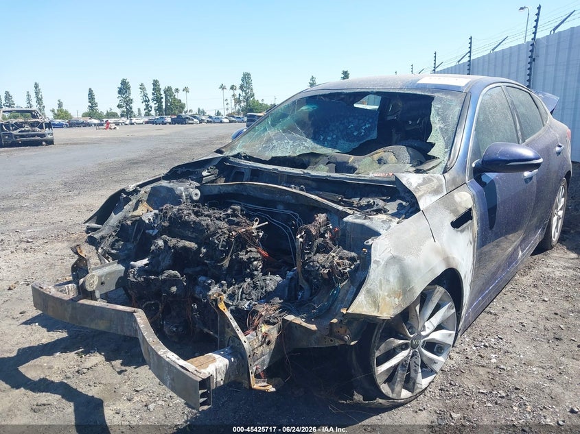 2017 Kia Optima VIN 5XXGT4L31HG140409 IAAI salvage auction — ENGINE BURN, Salvage Title, sold $150 on 2026-07-14 (photo 2)