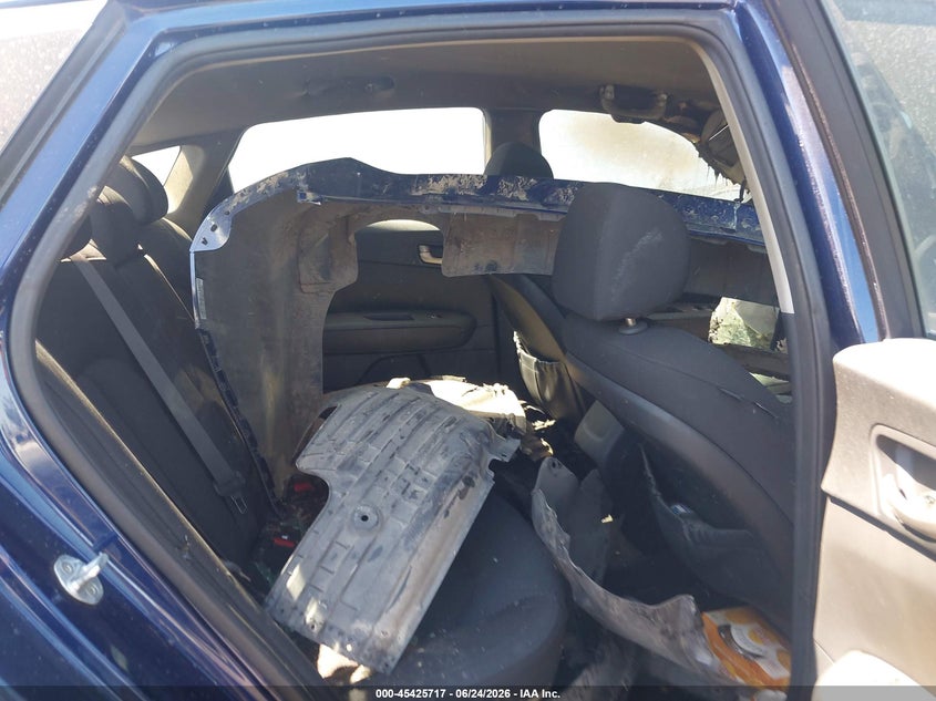 2017 Kia Optima VIN 5XXGT4L31HG140409 IAAI salvage auction — ENGINE BURN, Salvage Title, sold $150 on 2026-07-14 (photo 8)