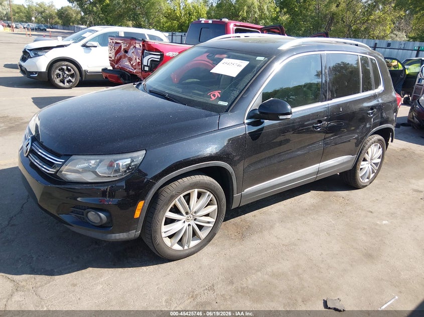 2016 Volkswagen Tiguan VIN WVGAV7AX5GW528324 IAAI salvage auction — REAR END, Salvage (Utah), sold $1,350 on 2026-07-30 (photo 2)