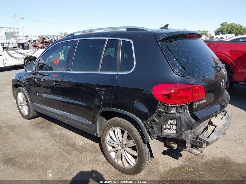 2016 Volkswagen Tiguan VIN WVGAV7AX5GW528324 IAAI salvage auction — REAR END, Salvage (Utah), sold $1,350 on 2026-07-30 (photo 3)