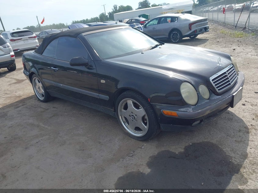 1999 Mercedes-benz Clk-class VIN WDBLK65G9XT007133 IAAI salvage auction — LEFT FRONT, Clear (Virginia), sold $300 on 2026-07-17 (photo 1)
