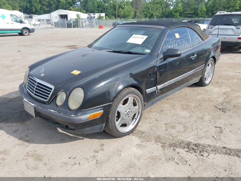 1999 Mercedes-benz Clk-class VIN WDBLK65G9XT007133 IAAI salvage auction — LEFT FRONT, Clear (Virginia), sold $300 on 2026-07-17 (photo 2)