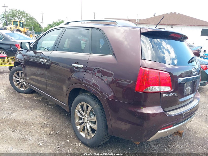 2013 Kia Sorento VIN 5XYKWDA23DG341861 IAAI salvage auction — RIGHT FRONT, Salvage Title, sold $650 on 2026-07-08 (photo 3)