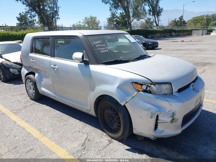 2014 Scion Xb VIN JTLZE4FE5EJ052331 IAAI salvage auction — SIDE, Salvage (California), sold $675 on 2026-07-07 (photo 1)