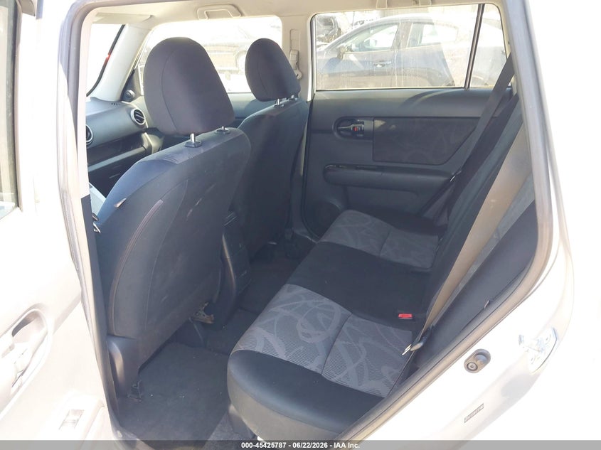2014 Scion Xb VIN JTLZE4FE5EJ052331 IAAI salvage auction — SIDE, Salvage (California), sold $675 on 2026-07-07 (photo 8)