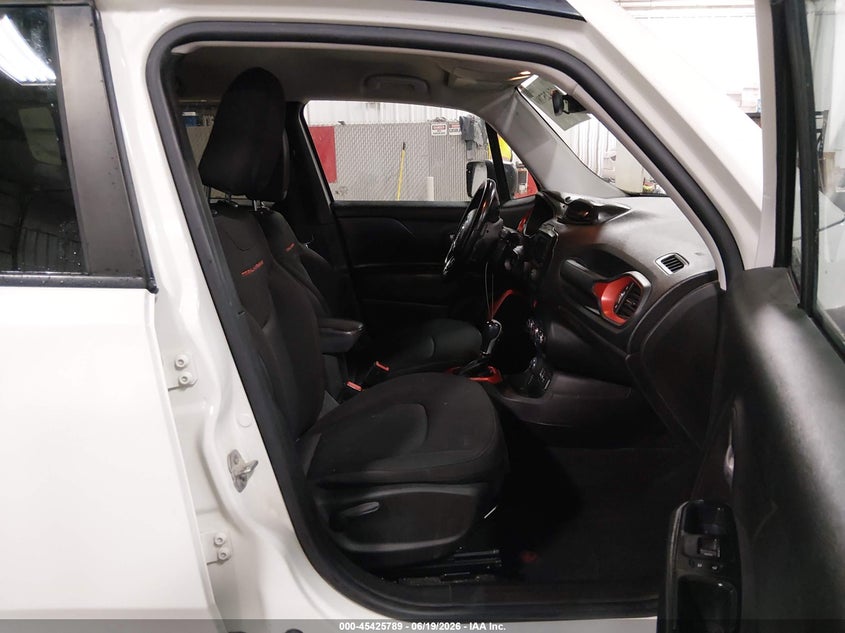 2016 Jeep Renegade VIN ZACCJBCT7GPD85833 IAAI salvage auction — FRONT END, Salvage (Iowa), sold $50 on 2026-07-28 (photo 5)