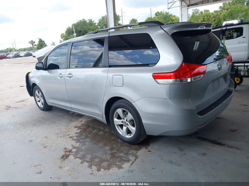 2011 Toyota Sienna VIN 5TDKK3DC6BS126937 IAAI salvage auction — FRONT END, Rebuildable (Florida), sold $1,450 on 2026-07-22 (photo 3)