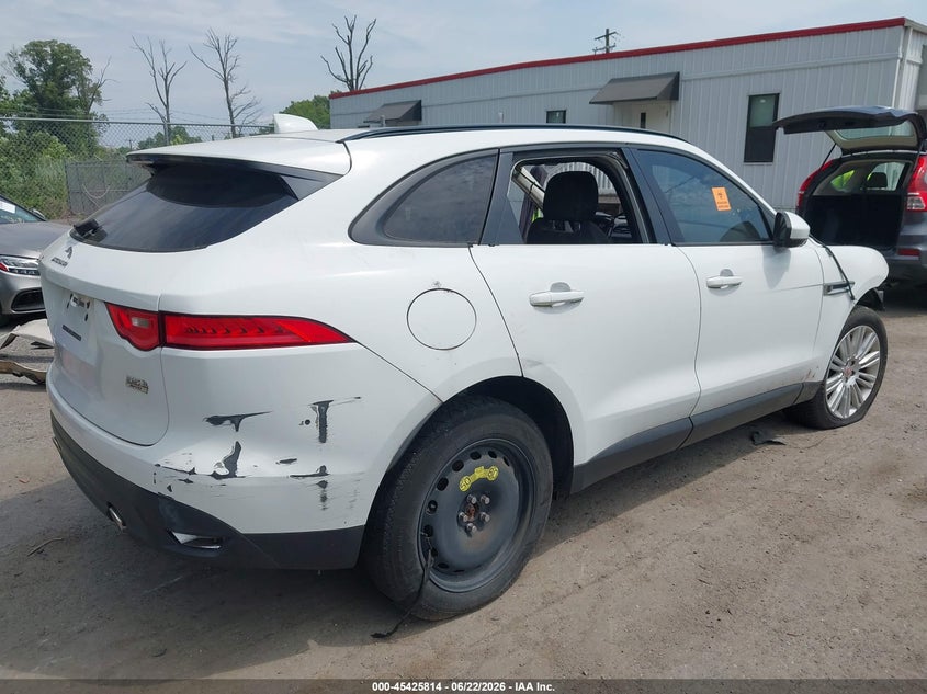 2017 Jaguar F-pace VIN SADCJ2BV7HA065694 IAAI salvage auction — BIO HAZARD, Regular (South Dakota), sold $700 on 2026-07-28 (photo 4)
