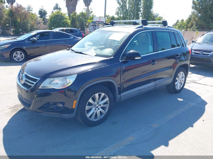 2009 Volkswagen Tiguan VIN WVGAV75N09W002307 IAAI salvage auction — NORMAL WEAR, Clear - Dealer Only (California), sold $400 on 2026-07-20 (photo 2)