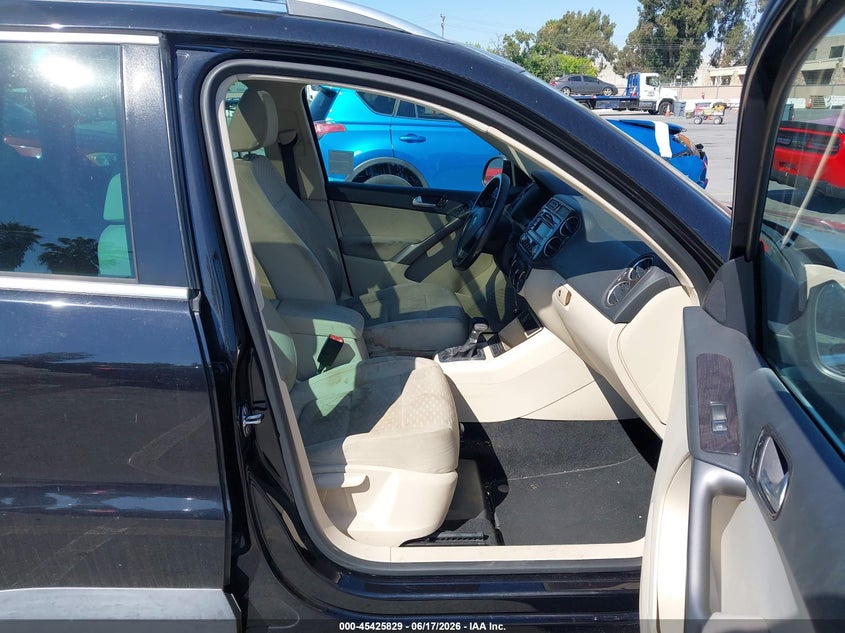 2009 Volkswagen Tiguan VIN WVGAV75N09W002307 IAAI salvage auction — NORMAL WEAR, Clear - Dealer Only (California), sold $400 on 2026-07-20 (photo 5)
