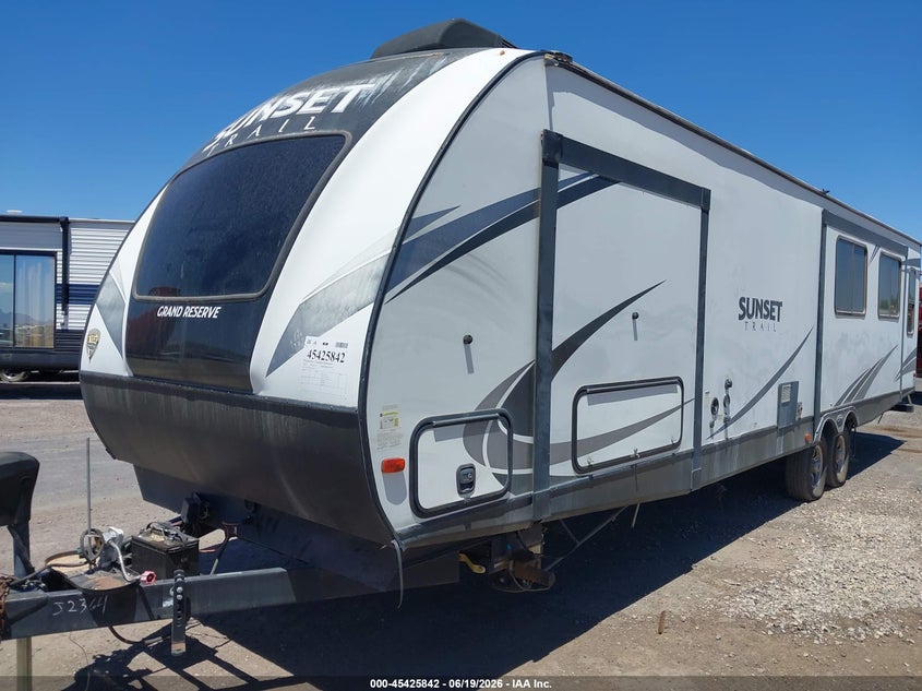 2018 Sunset Crossroads rv sunset trails 33si VIN 4YDT33S21J5352364 IAAI salvage auction — FRONT END, Salvage (Arizona), sold $5,300 on 2026-07-28 (photo 6)