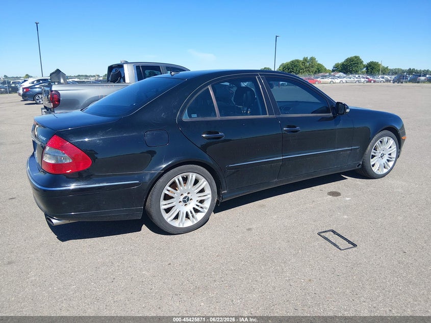 2008 Mercedes-benz E-class VIN WDBUF87X18B246197 IAAI salvage auction — LEFT FRONT, Clear (Minnesota), sold $325 on 2026-07-29 (photo 4)