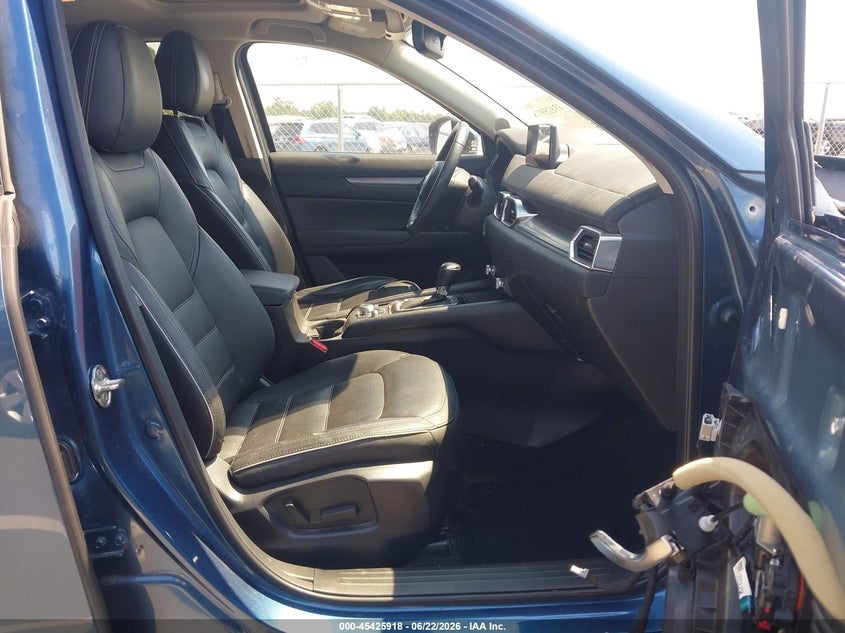 2024 Mazda Cx-5 VIN JM3KFBCM6R0367667 IAAI salvage auction — RIGHT FRONT, Salvage Title, sold $5,100 on 2026-07-29 (photo 5)