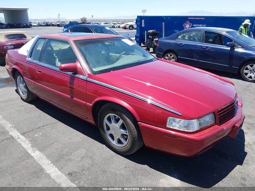 1999 Cadillac Eldorado VIN 1G6ET1296XU609324 IAAI salvage auction — NORMAL WEAR, Clear (Arizona), sold $250 on 2026-07-24 (photo 1)
