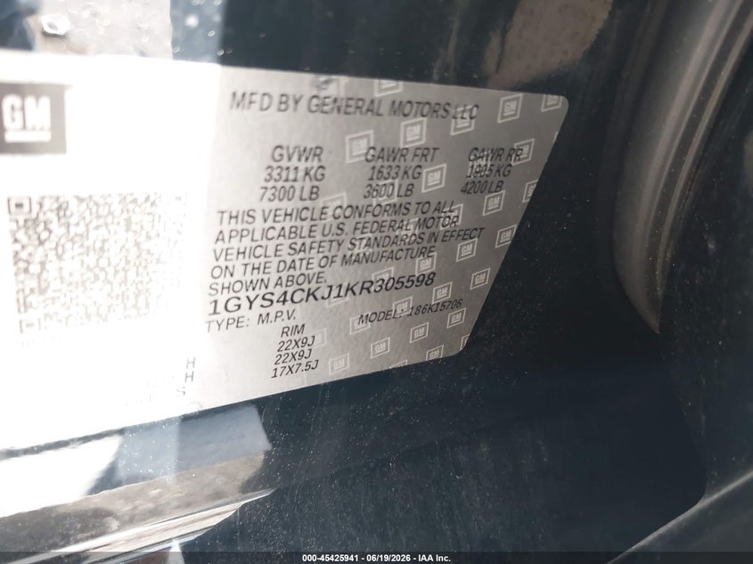 2019 Cadillac Escalade VIN 1GYS4CKJ1KR305598 IAAI salvage auction — RIGHT REAR, Salvage (Massachusetts), sold $9,750 on 2026-08-21 (photo 9)