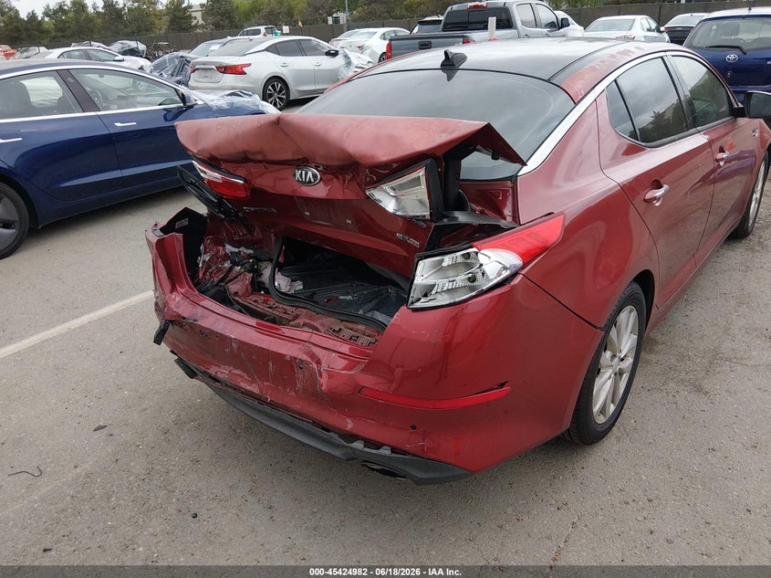 2014 Kia Optima VIN 5XXGN4A75EG307396 IAAI salvage auction — REAR END, Salvage (California), sold $1,050 on 2026-07-06 (photo 6)