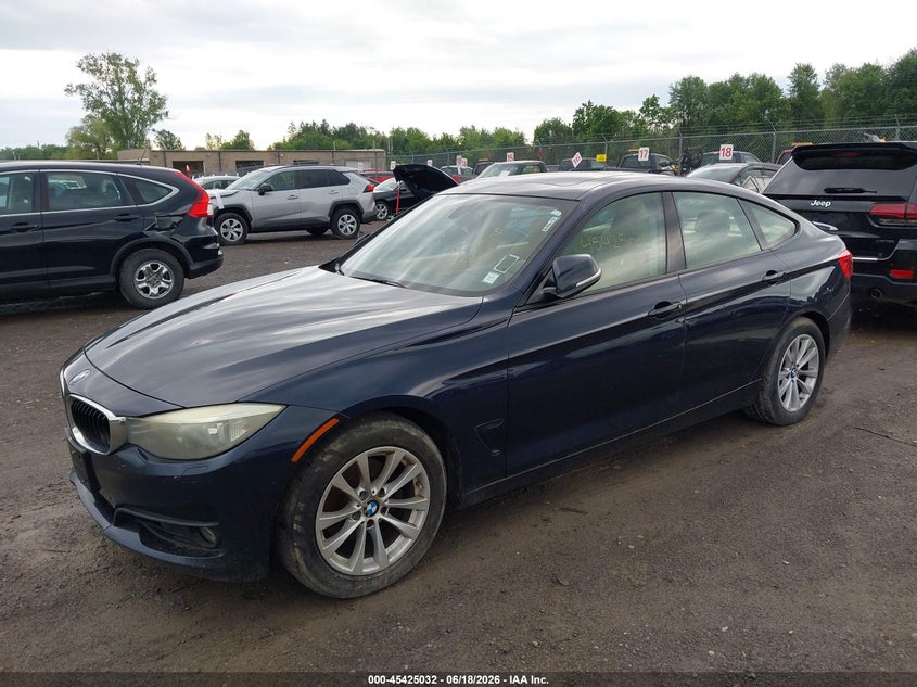 2015 BMW 3 series VIN WBA8Z5C52FGS36725 IAAI salvage auction — NORMAL WEAR, Clear (New York), sold $825 on 2026-07-16 (photo 2)