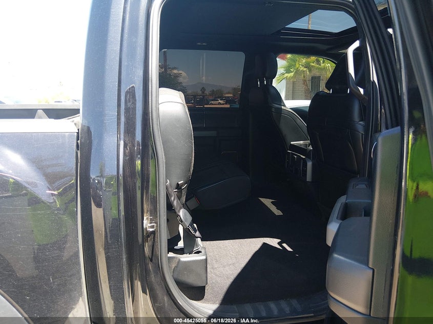 2019 Ford F-150 VIN 1FTFW1RG4KFA63357 IAAI salvage auction — SIDE, Salvage Title, sold $17,400 on 2026-07-30 (photo 8)