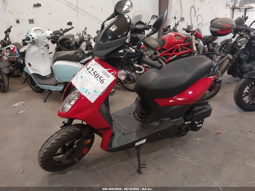 2024 Lancia VIN RFGBSSGC6RX006711 IAAI salvage auction — FRONT END, Salvage Title, sold $75 on 2026-07-16 (photo 2)