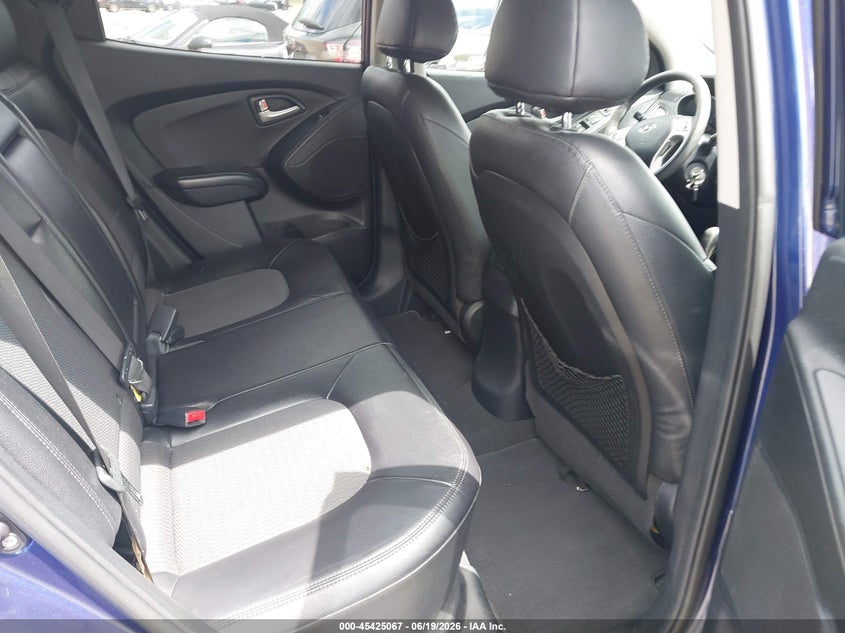 2013 Hyundai Tucson VIN KM8JUCAC0DU586213 IAAI salvage auction — NORMAL WEAR, Clear (Massachusetts), sold $1,700 on 2026-07-17 (photo 8)