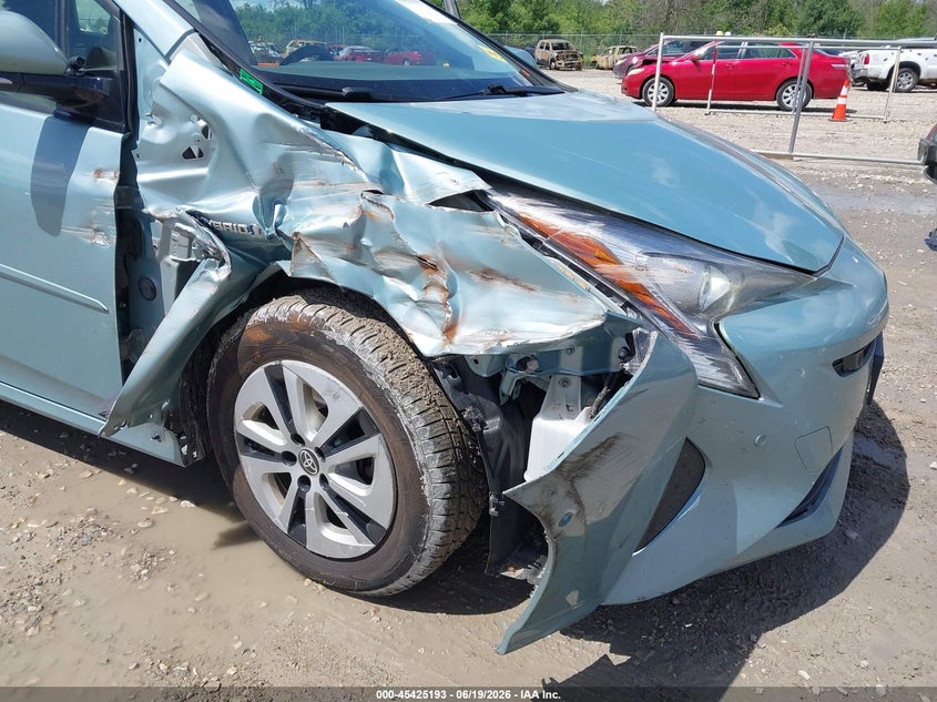 2017 Toyota Prius VIN JTDKBRFU5H3053515 IAAI salvage auction — RIGHT FRONT, Junk Bill Of Sale Mv2459 (Wisconsin), sold $2,975 on 2026-07-16 (photo 6)