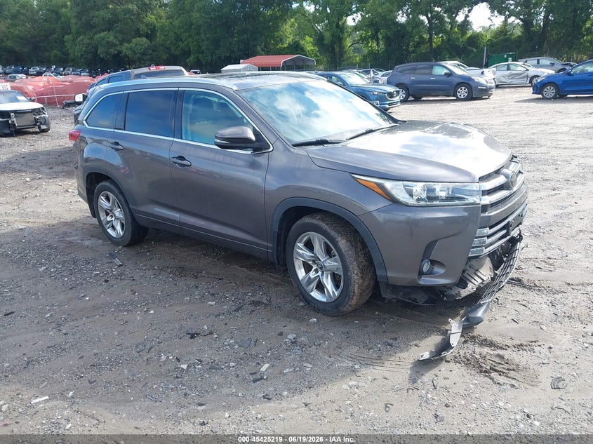 2018 Toyota Highlander VIN 5TDYZRFH9JS243606 IAAI salvage auction — SIDE, Salvage Title, sold $6,900 on 2026-07-31 (photo 1)
