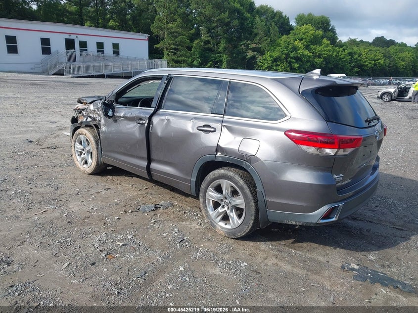 2018 Toyota Highlander VIN 5TDYZRFH9JS243606 IAAI salvage auction — SIDE, Salvage Title, sold $6,900 on 2026-07-31 (photo 3)