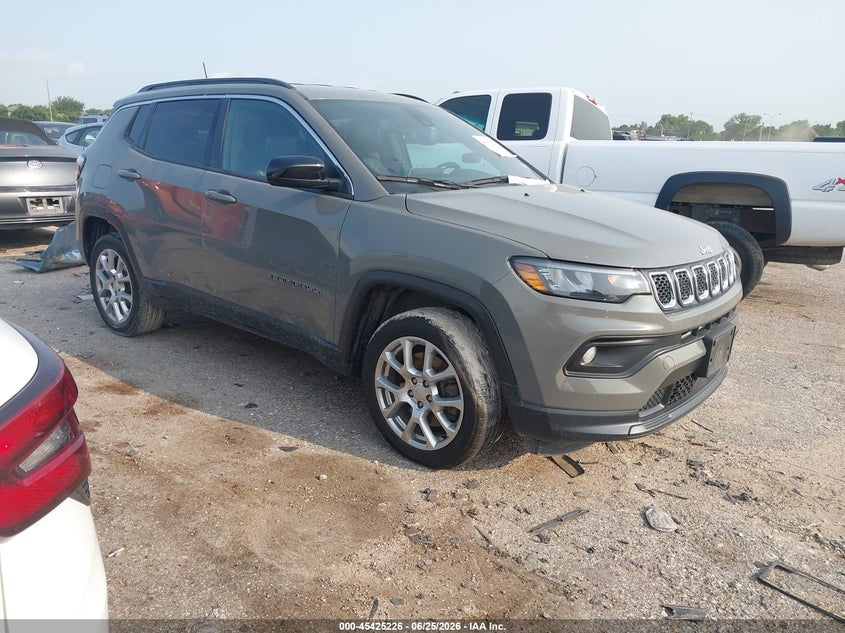 2023 Jeep Compass VIN 3C4NJDFN8PT524264 IAAI salvage auction — LEFT SIDE, Salvage Title, sold $3,800 on 2026-08-21 (photo 1)