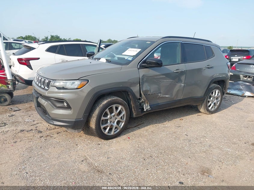 2023 Jeep Compass VIN 3C4NJDFN8PT524264 IAAI salvage auction — LEFT SIDE, Salvage Title, sold $3,800 on 2026-08-21 (photo 2)