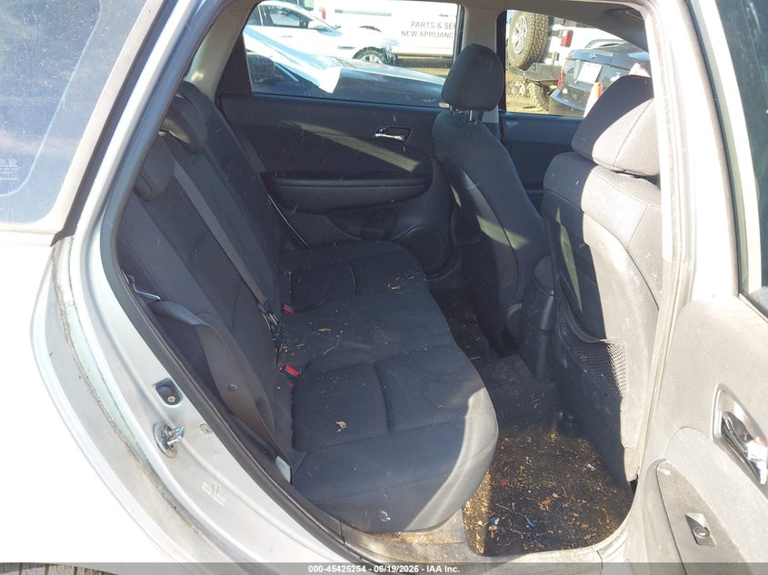 2010 Hyundai Elantra VIN KMHDC8AE9AU060933 IAAI salvage auction — FRONT & REAR, Salvage (Ohio), sold $275 on 2026-07-16 (photo 8)