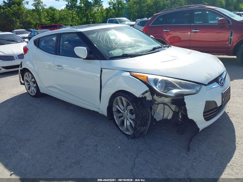 2013 Hyundai Veloster VIN KMHTC6AD4DU132312 IAAI salvage auction — FRONT & REAR, Salvage Title, sold $325 on 2026-07-29 (photo 6)