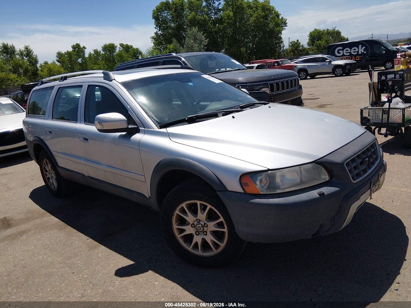 2007 Volvo Xc70 VIN YV4SZ592671262025 IAAI salvage auction — NORMAL WEAR, Bill Of Sale (Colorado), sold $200 on 2026-08-04 (photo 1)