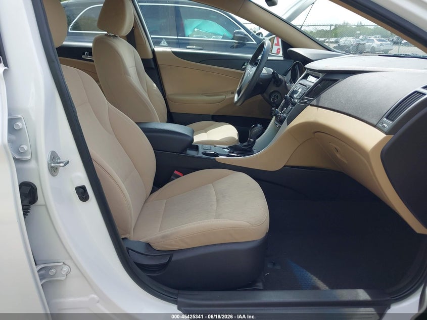 2013 Hyundai Sonata VIN 5NPEB4ACXDH702318 IAAI salvage auction — NORMAL WEAR, Clear (Florida), sold $875 on 2026-07-06 (photo 5)