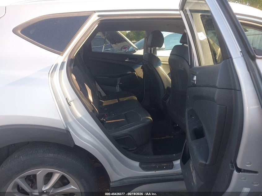 2018 Hyundai Tucson VIN KM8J3CA49JU775126 IAAI salvage auction — FRONT & REAR, Salvage Title, sold $5,000 on 2026-07-23 (photo 8)