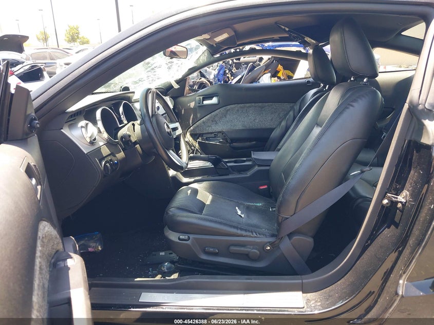 2006 Ford Mustang VIN 1ZVFT80N565123197 IAAI salvage auction — RIGHT SIDE, Salvage Certificate (California), sold $1,050 on 2026-07-31 (photo 5)