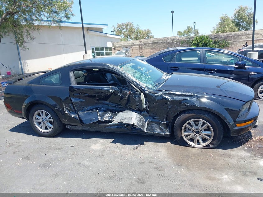 2006 Ford Mustang VIN 1ZVFT80N565123197 IAAI salvage auction — RIGHT SIDE, Salvage Certificate (California), sold $1,050 on 2026-07-31 (photo 6)