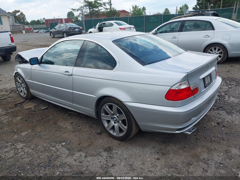 2002 BMW 3er VIN WBABN334X2PG57912 IAAI salvage auction — FRONT END, Clear (Virginia), sold $600 on 2026-07-30 (photo 3)